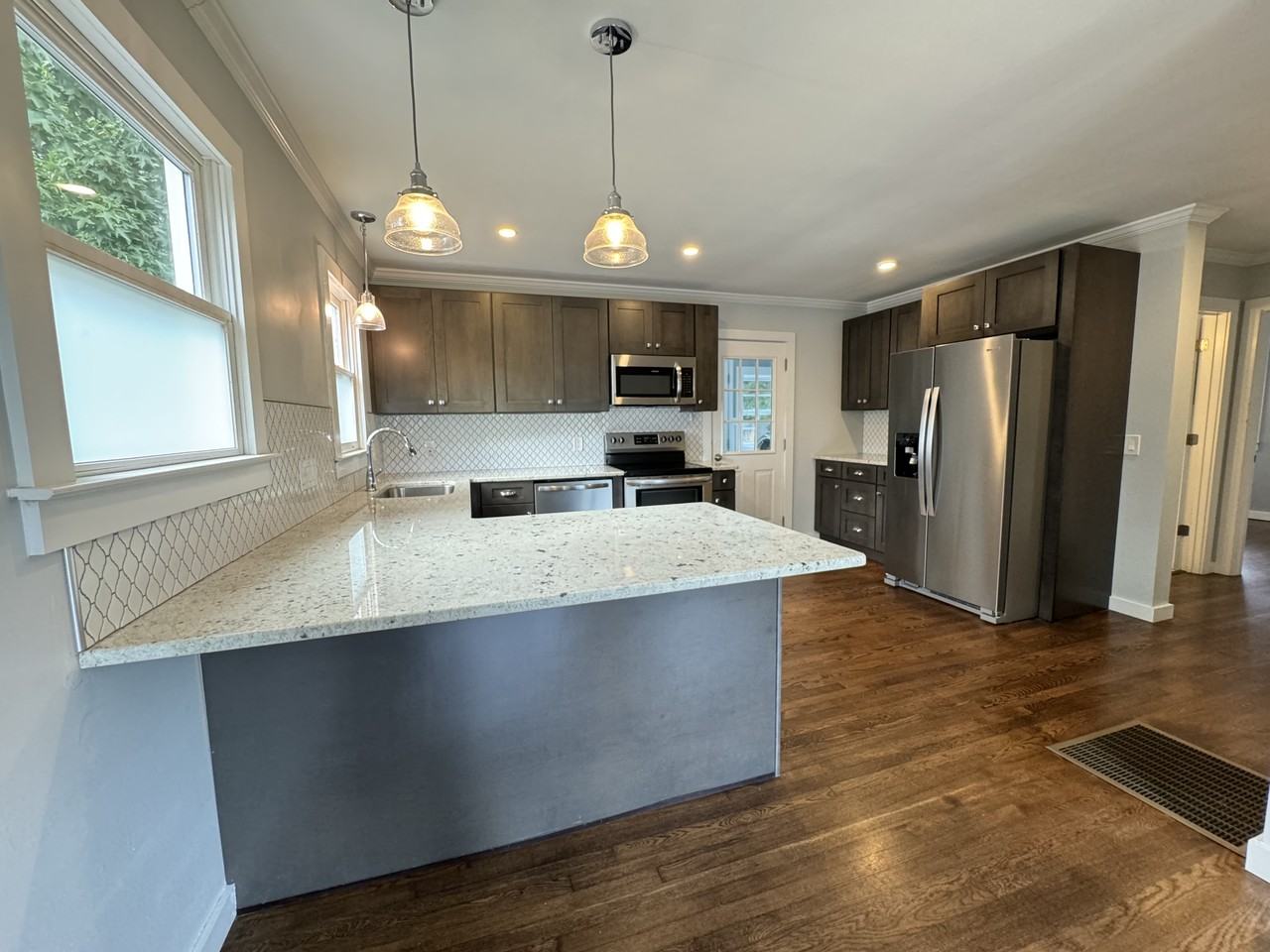 6 Pleasant Ridge Ave #1 - Photo 4 of 16