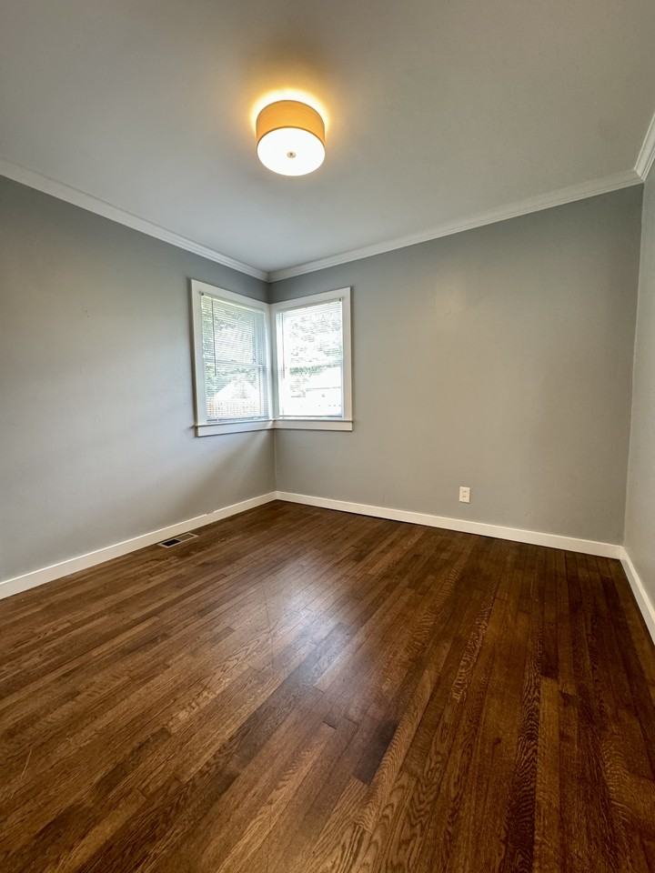 6 Pleasant Ridge Ave #1 - Photo 5 of 16