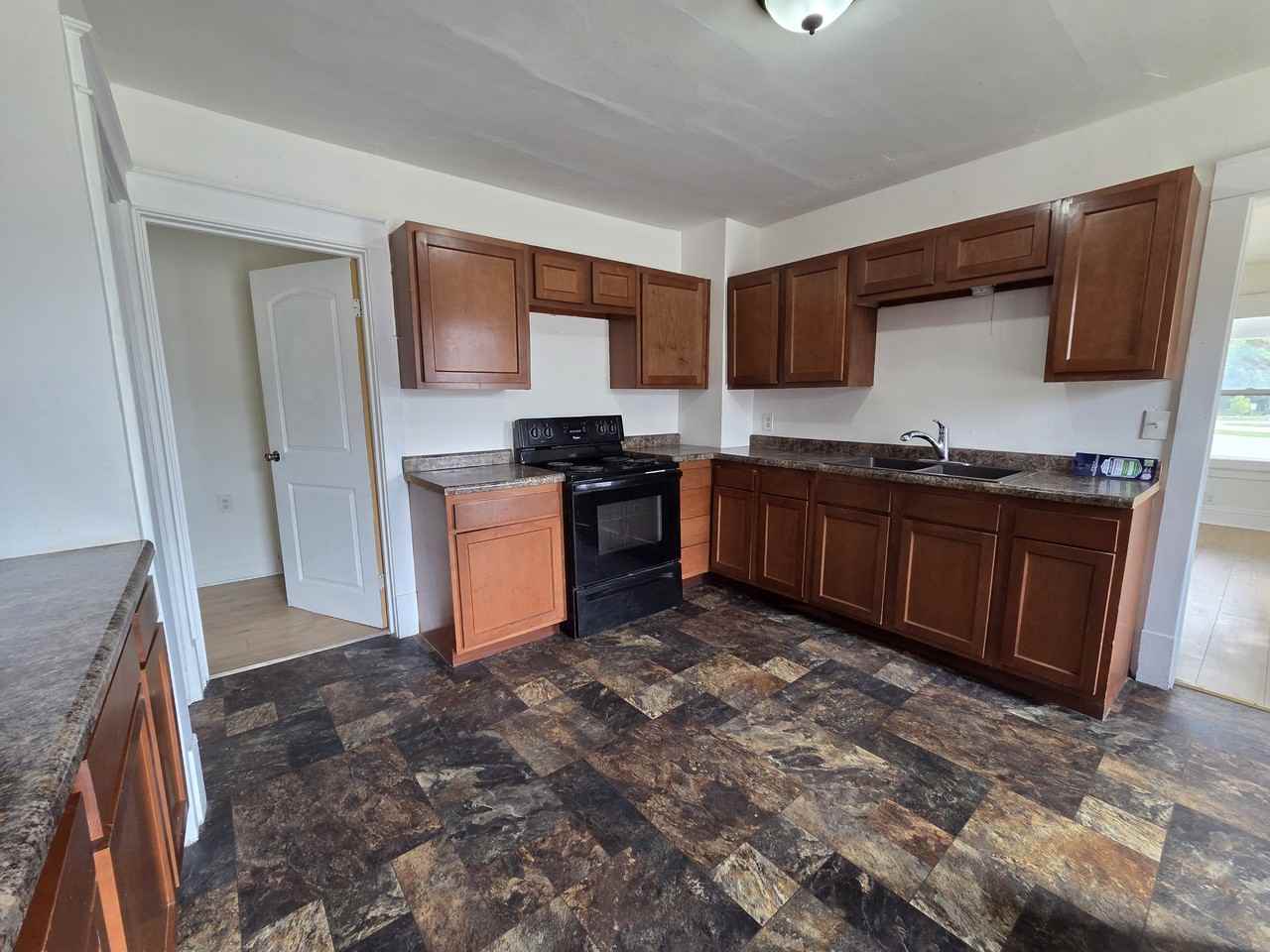 1101 Lawe St #1 - Photo 7 of 26