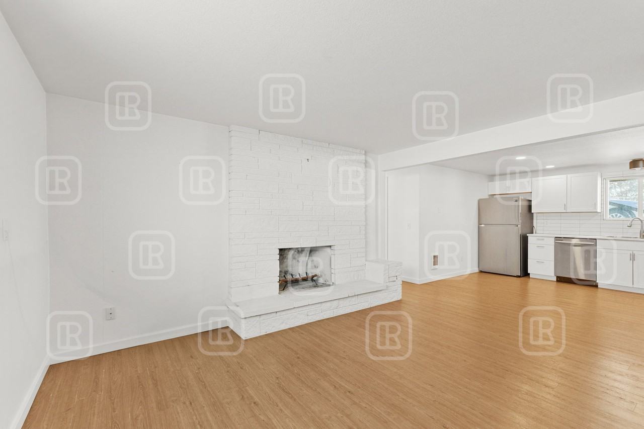 102 East Hattie Avenue #3 - Photo 3 of 18