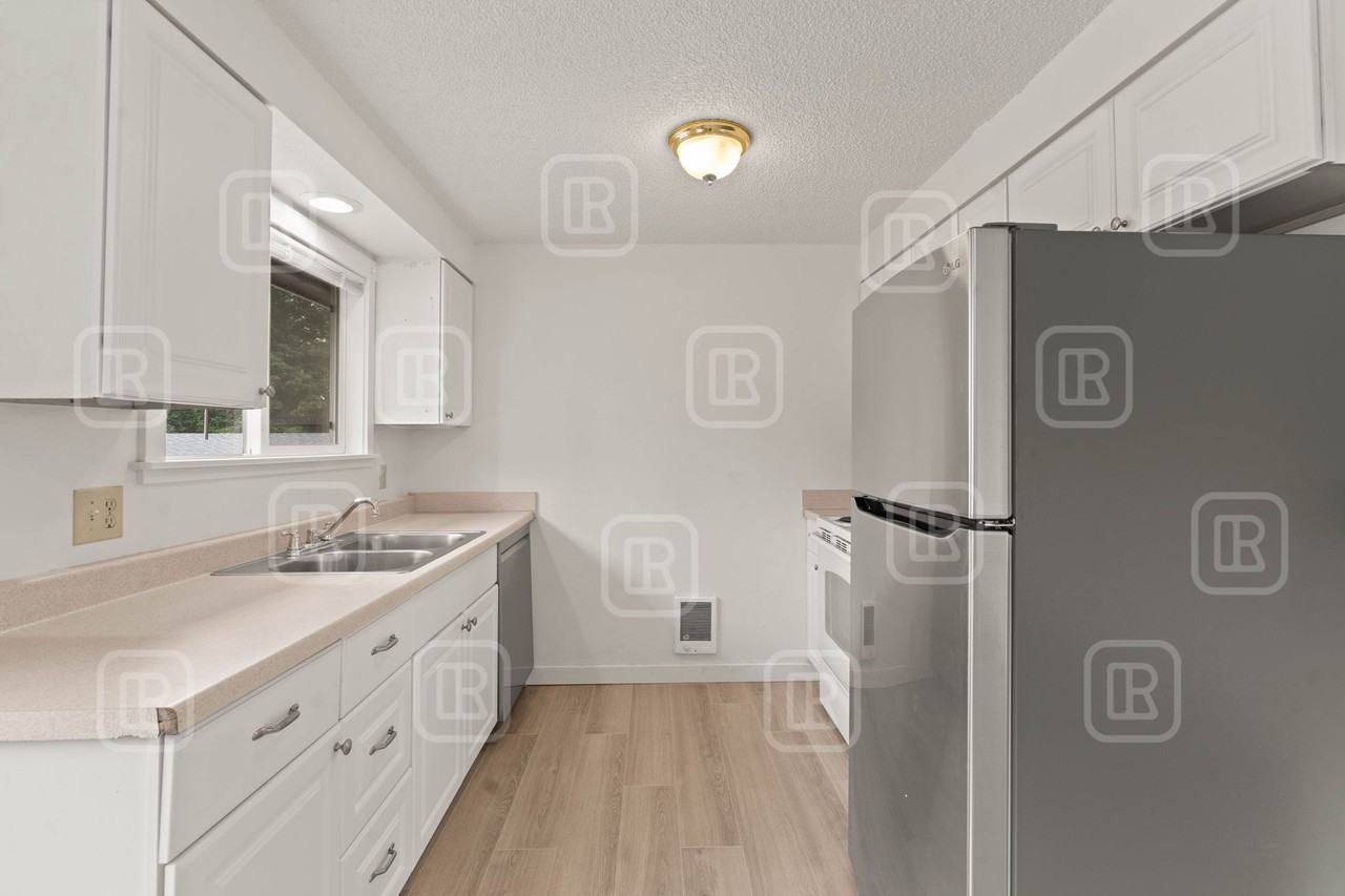 3251 North 7th Street #4 - Photo 3 of 11