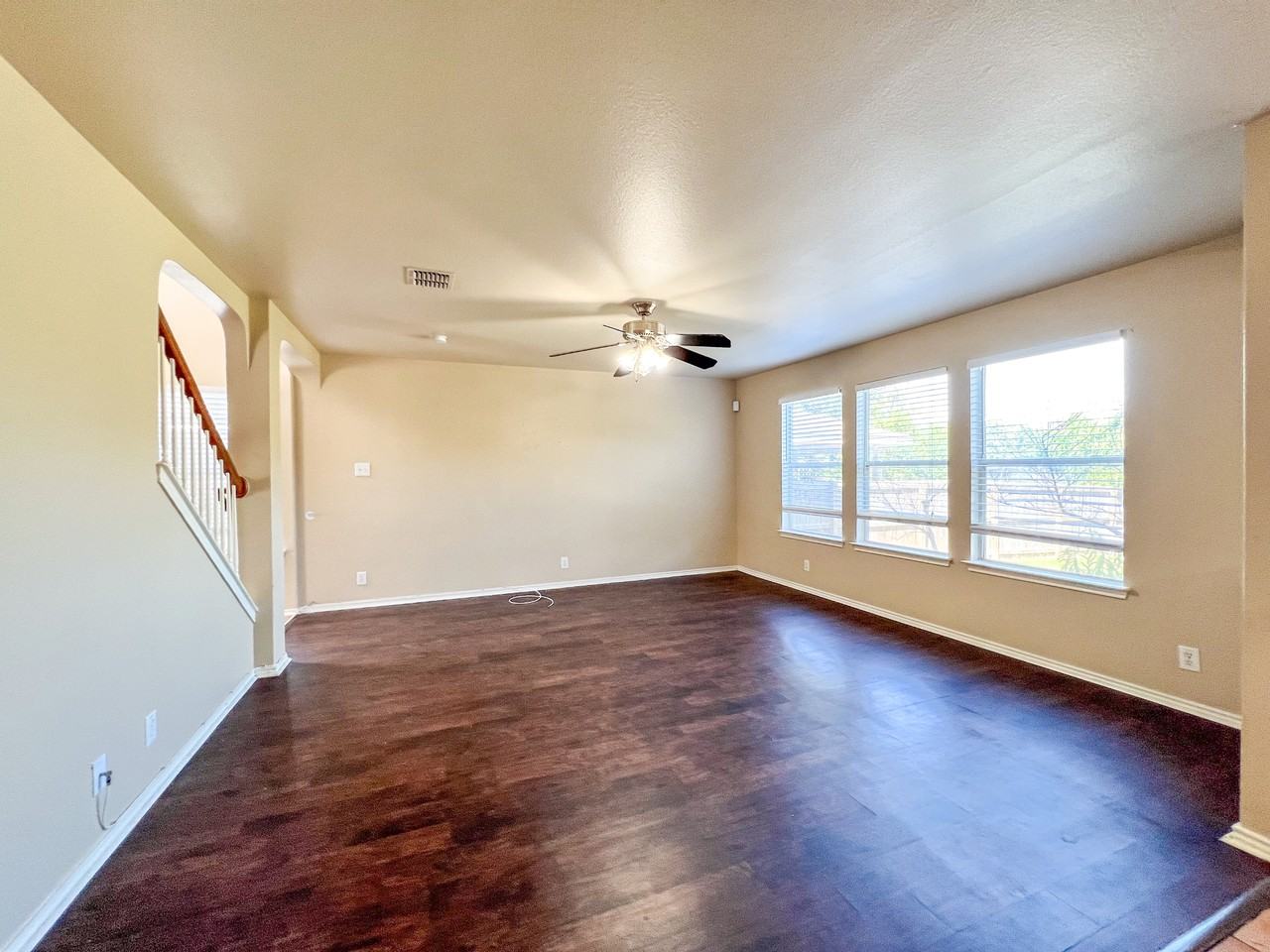 218 Val Verde Dr #1 - Photo 5 of 26