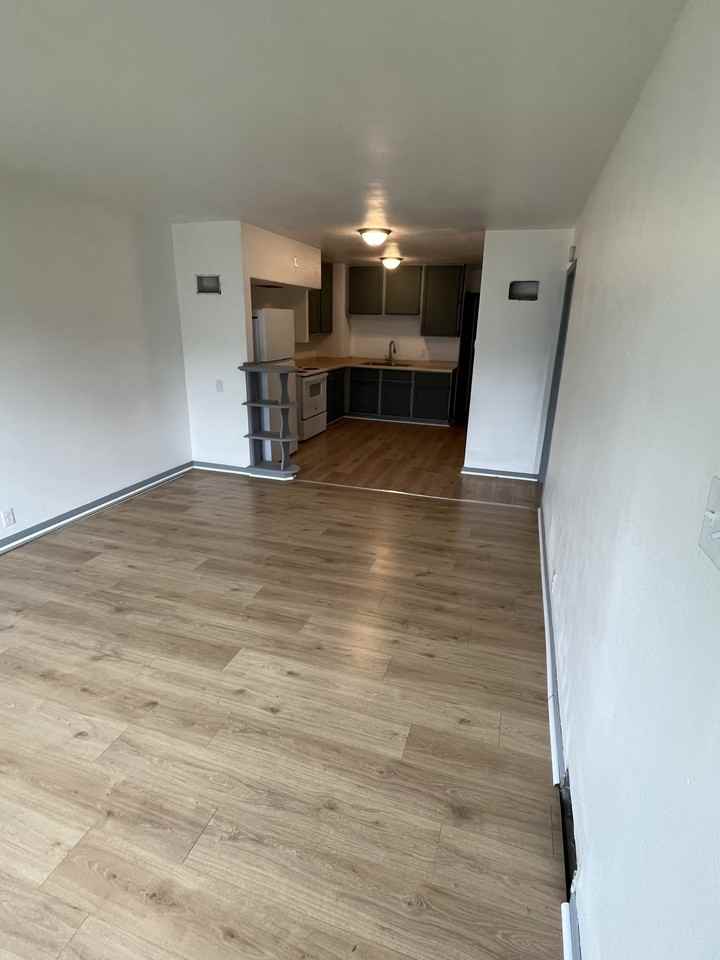 412 410 - 412 N Lake St - 410 A #410A - Photo 3 of 12