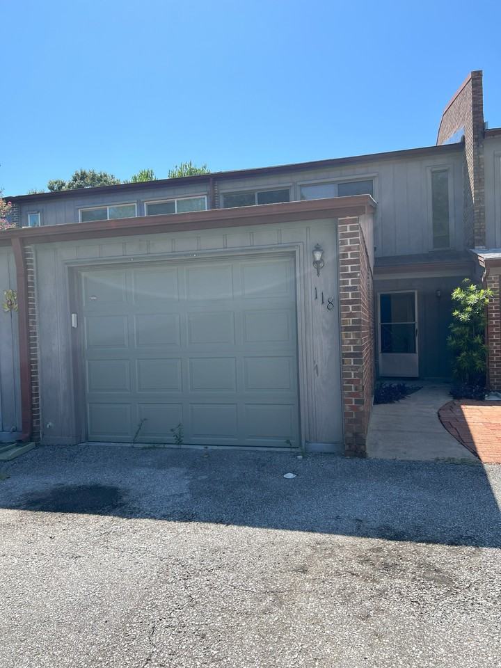 118 Opp Blvd Ne #1 - Photo 2 of 15