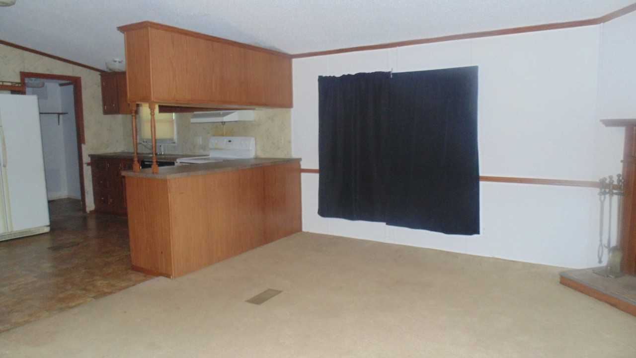 1430 Hammerhill Rd #1 - Photo 3 of 10