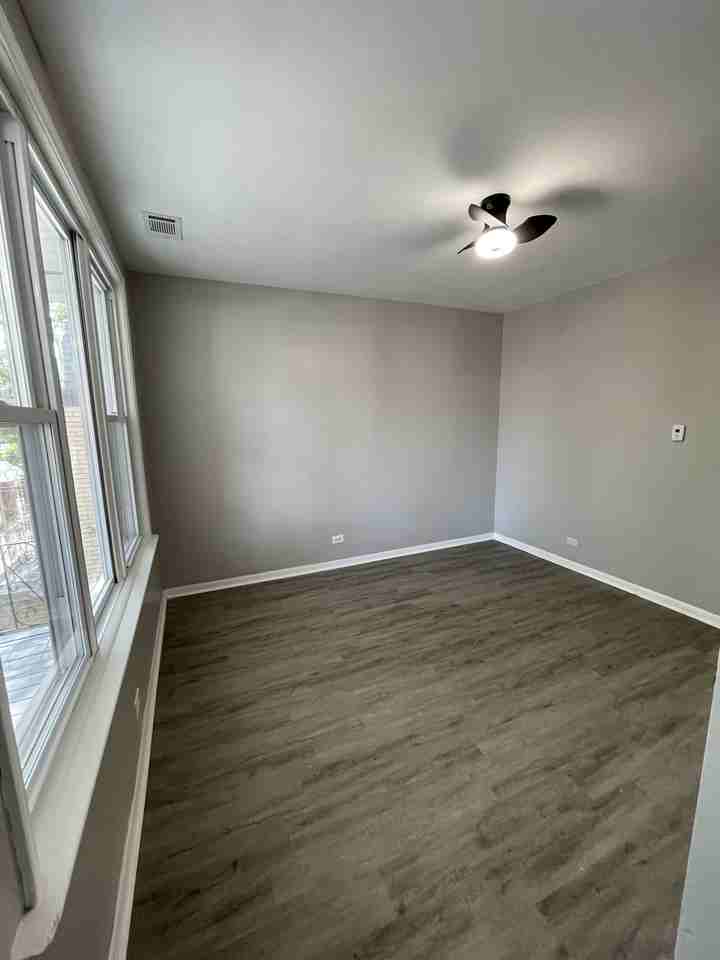 8436 South Burnham Avenue #2 - Photo 4 of 5