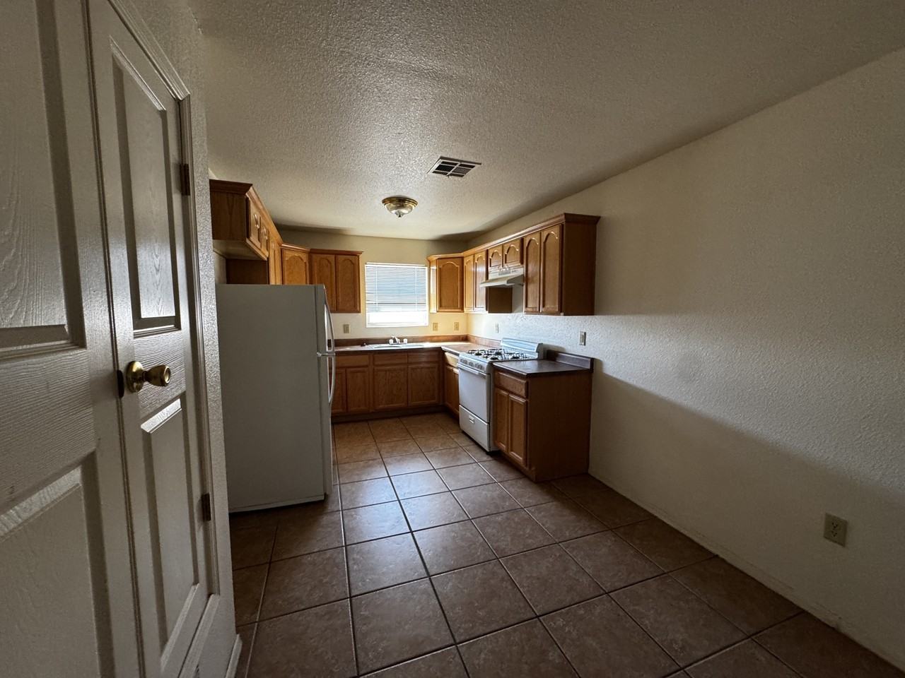 8715 Independence Drive #3 - Photo 7 of 7