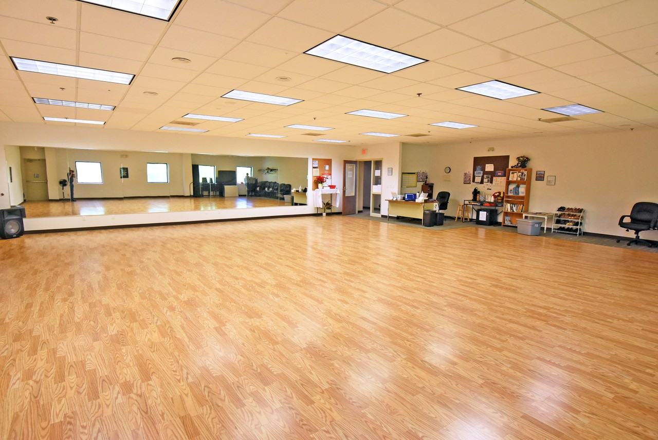 260 33rd Avenue Southwest #G - Photo 2 of 10