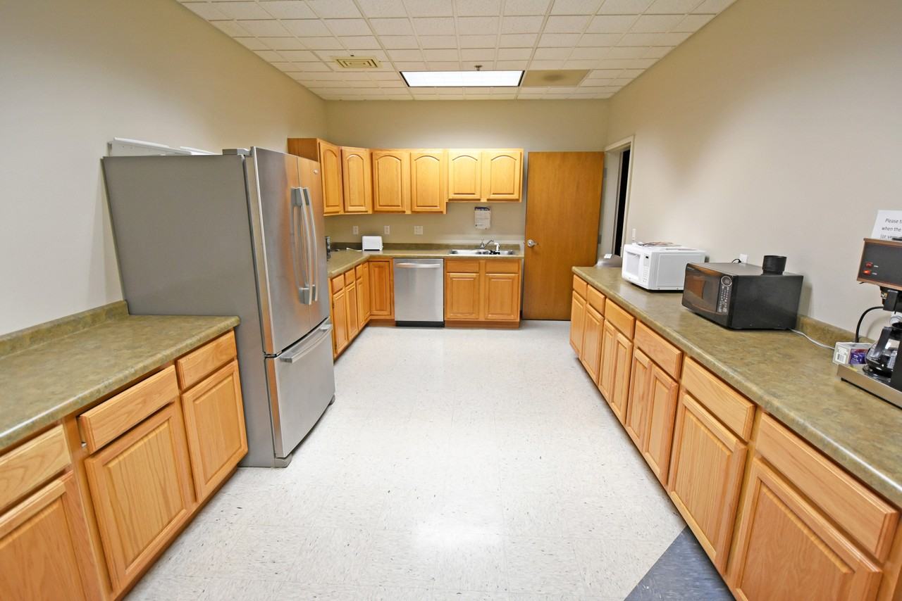 260 33rd Avenue Southwest #G - Photo 3 of 10