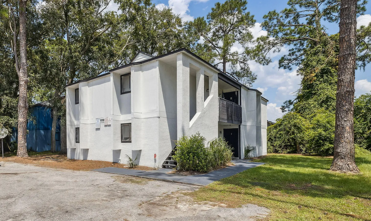 5123 Westchase Ct #4 - Photo 7 of 8