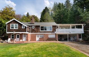 featured image of 7461 West Mercer Way #1