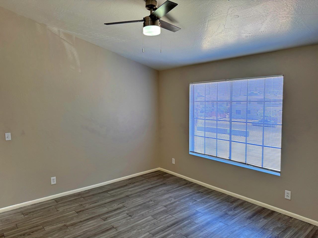 50 N May #201 - Photo 2 of 13