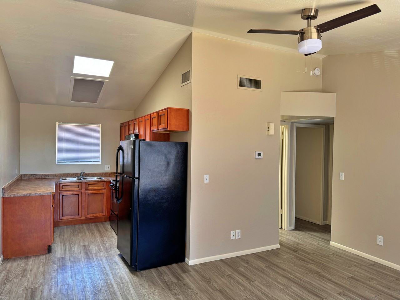 50 N May #201 - Photo 3 of 13