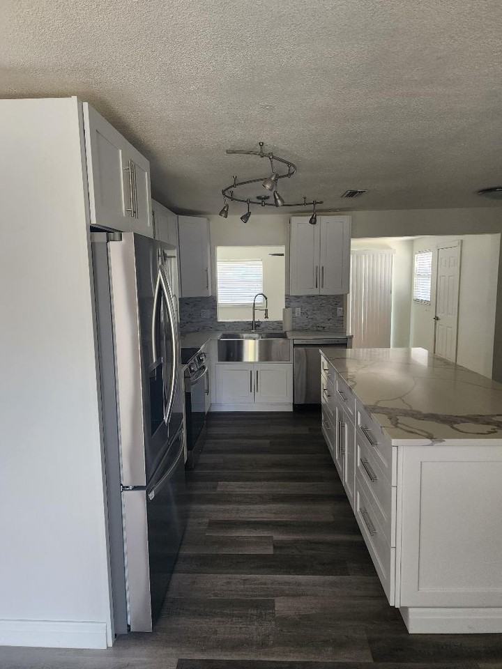 1703 Marina Ter #1 - Photo 4 of 33