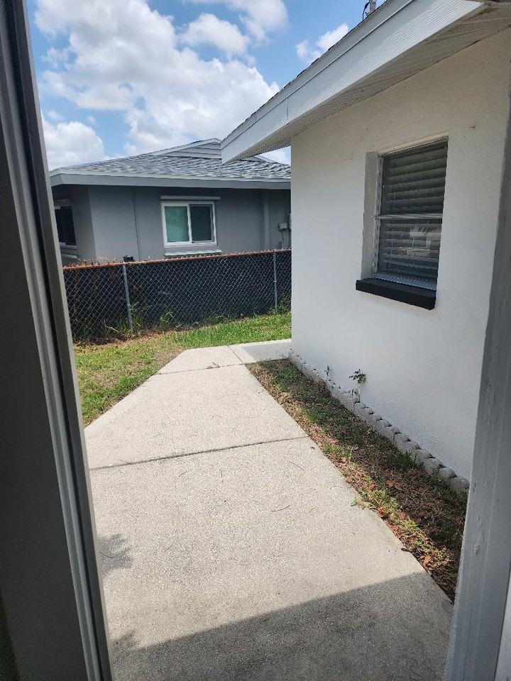 1703 Marina Ter #1 - Photo 7 of 33