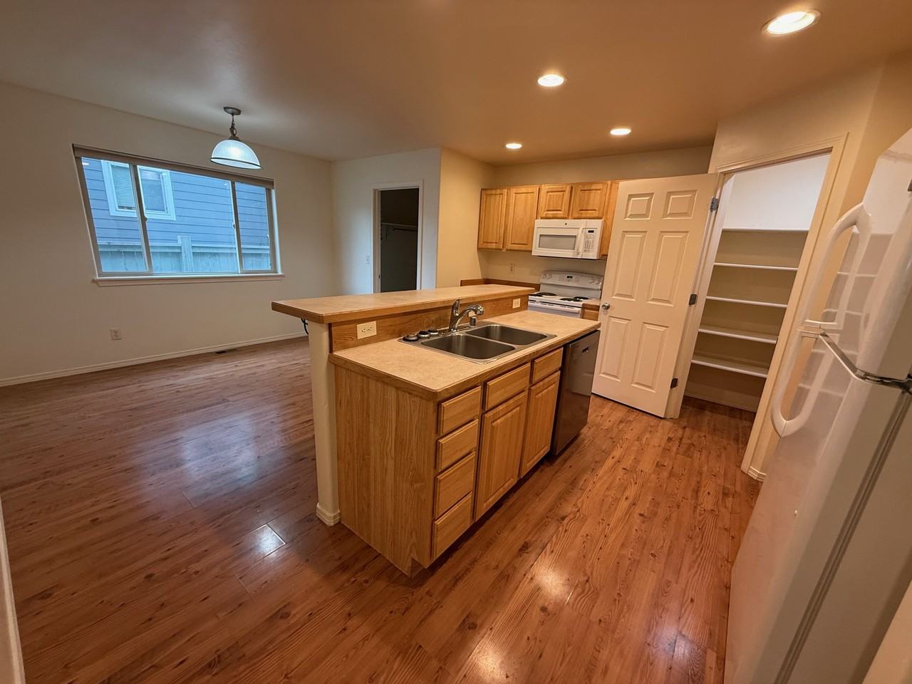 4045 Carbon St #1 - Photo 4 of 20
