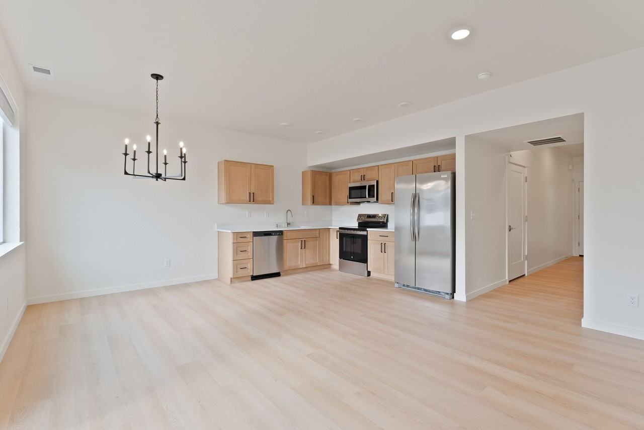 19308 E Sprague Ave #1 - Photo 4 of 26