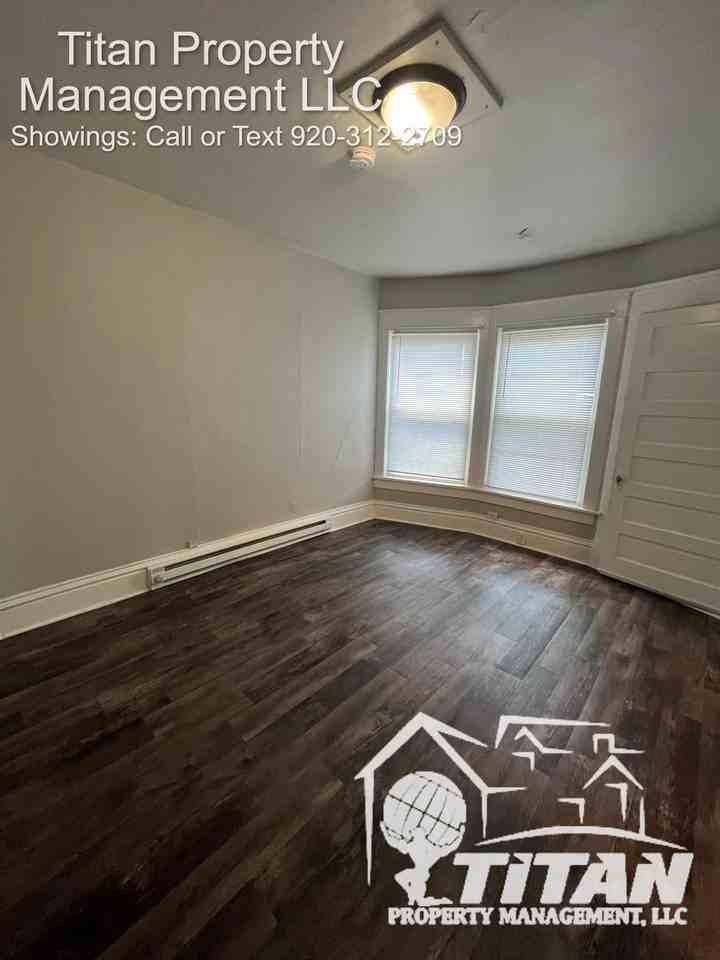 668 Jefferson St #A - Photo 2 of 11