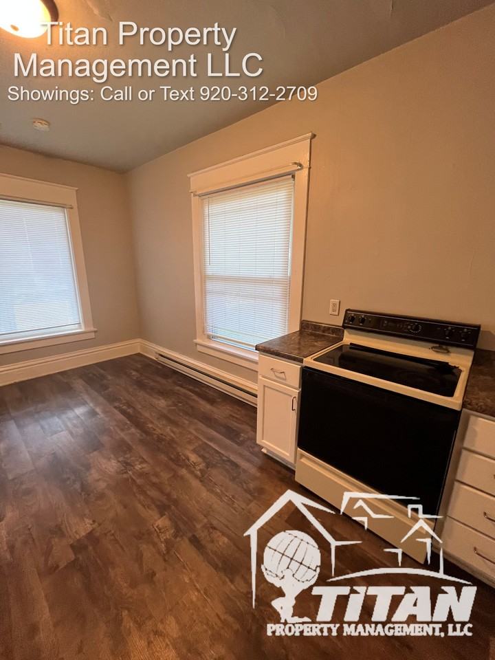 668 Jefferson St #A - Photo 6 of 11