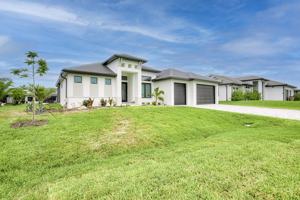 featured image of 2322 Northwest 39th Avenue #1