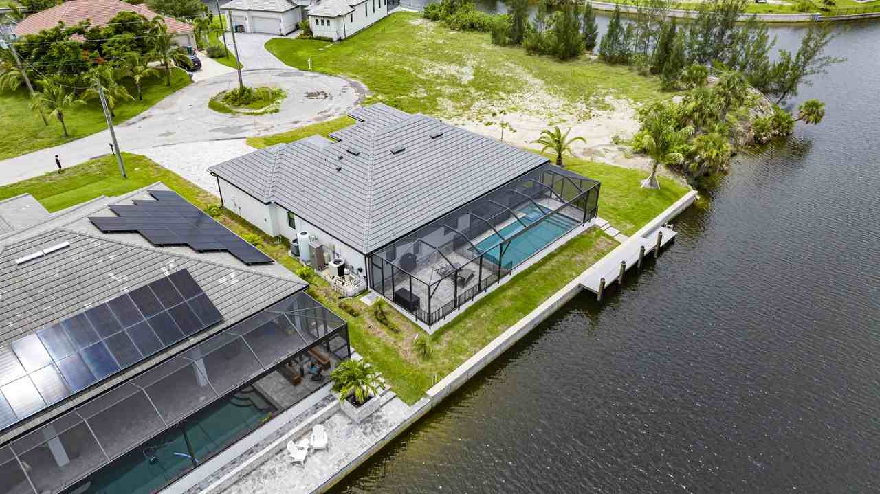 2322 Northwest 39th Avenue #1 - Photo 7 of 50