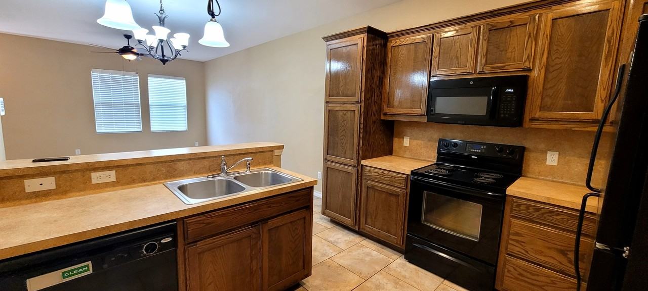 7252 The Mansions Dr #1 - Photo 5 of 12