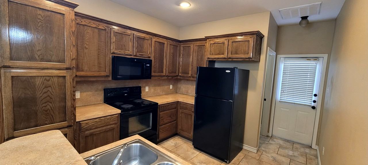 7252 The Mansions Dr #1 - Photo 6 of 12