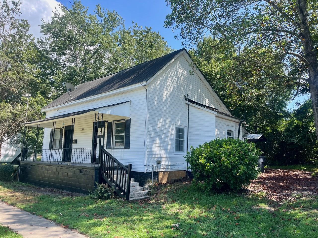 606 Ww Carr Ave #B - Photo 2 of 26