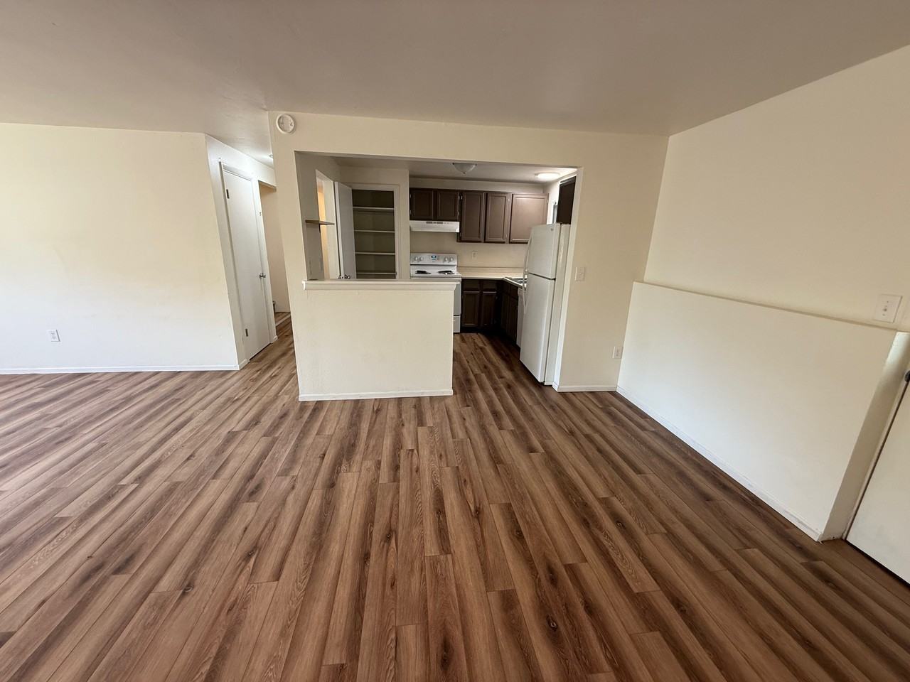 1625 S Rouse Ave #1 - Photo 6 of 20