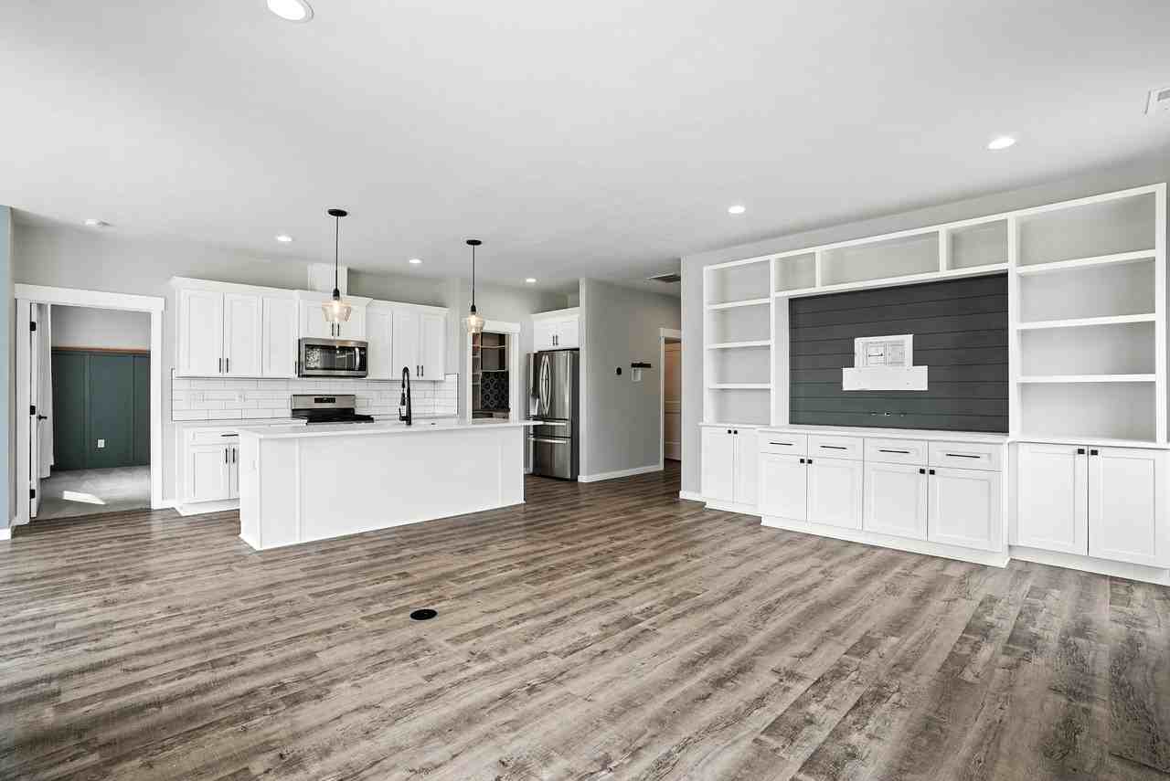 3008 N Marguerite Rd #1 - Photo 7 of 31