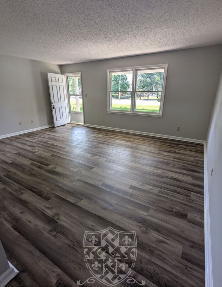 2436 Thoroughbred Dr #1 - Photo 2 of 11