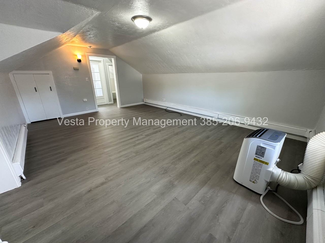 452 5th St #1 - Photo 3 of 8