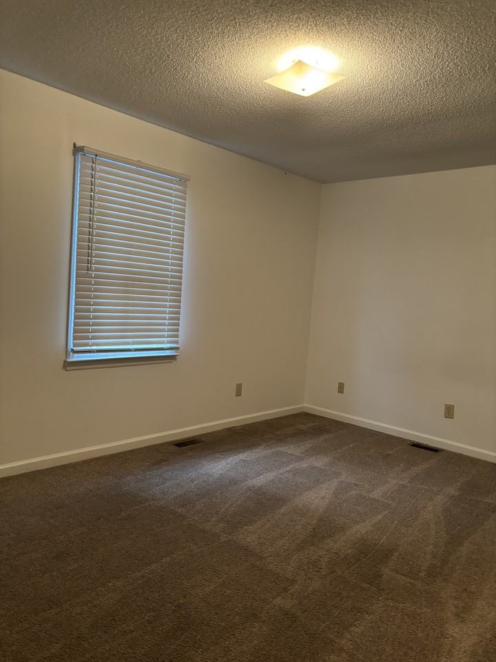 209 South Lincoln Street #1 - Photo 3 of 10