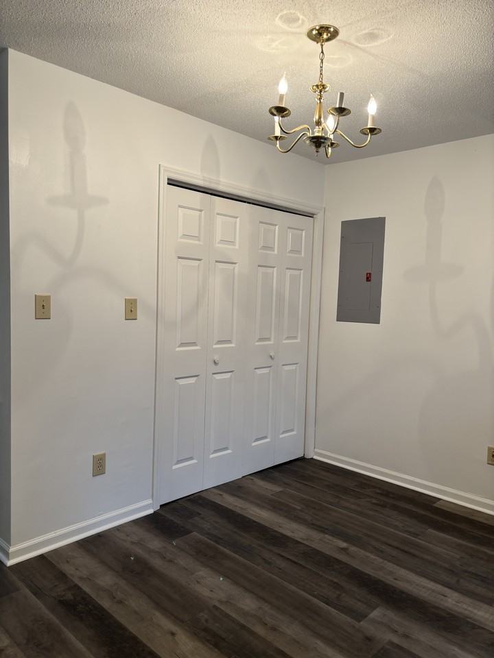 209 South Lincoln Street #1 - Photo 6 of 10