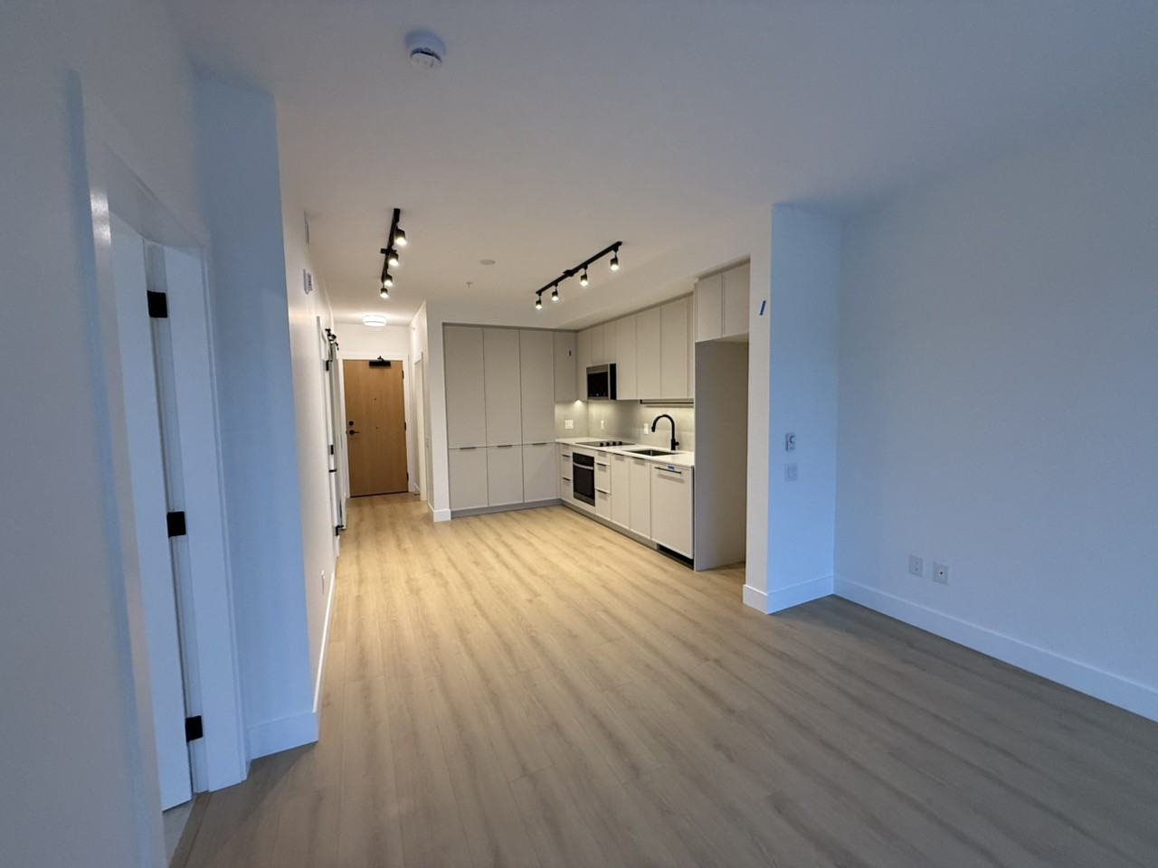 3055 Murray St - Photo 2 of 20