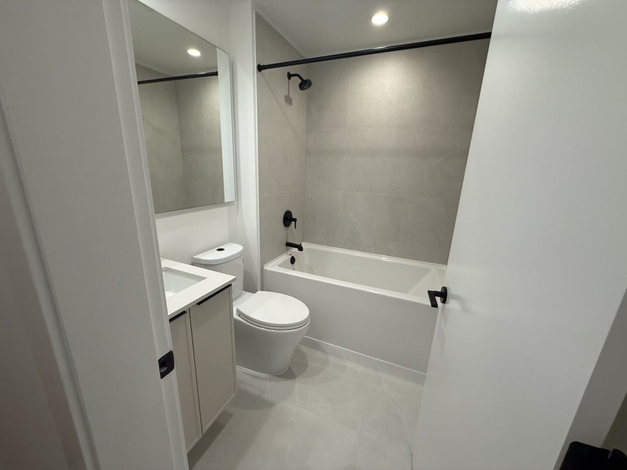 3055 Murray St - Photo 4 of 20