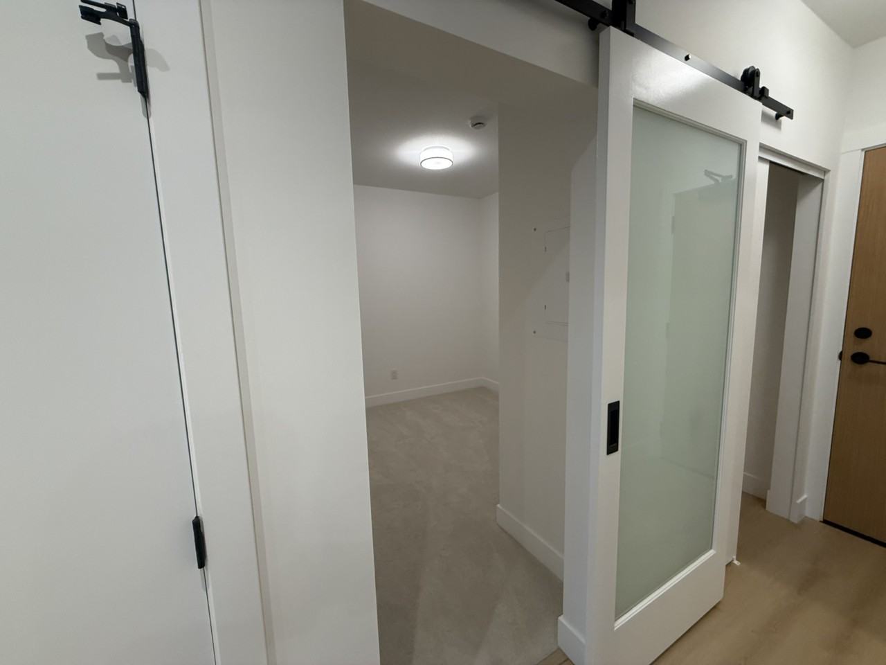 3055 Murray St - Photo 6 of 20