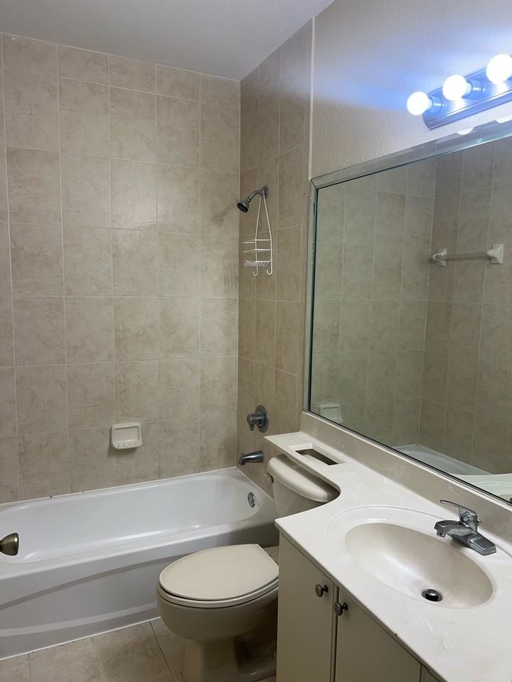 12233 Southwest 215th Terrace #12233 - Photo 6 of 12