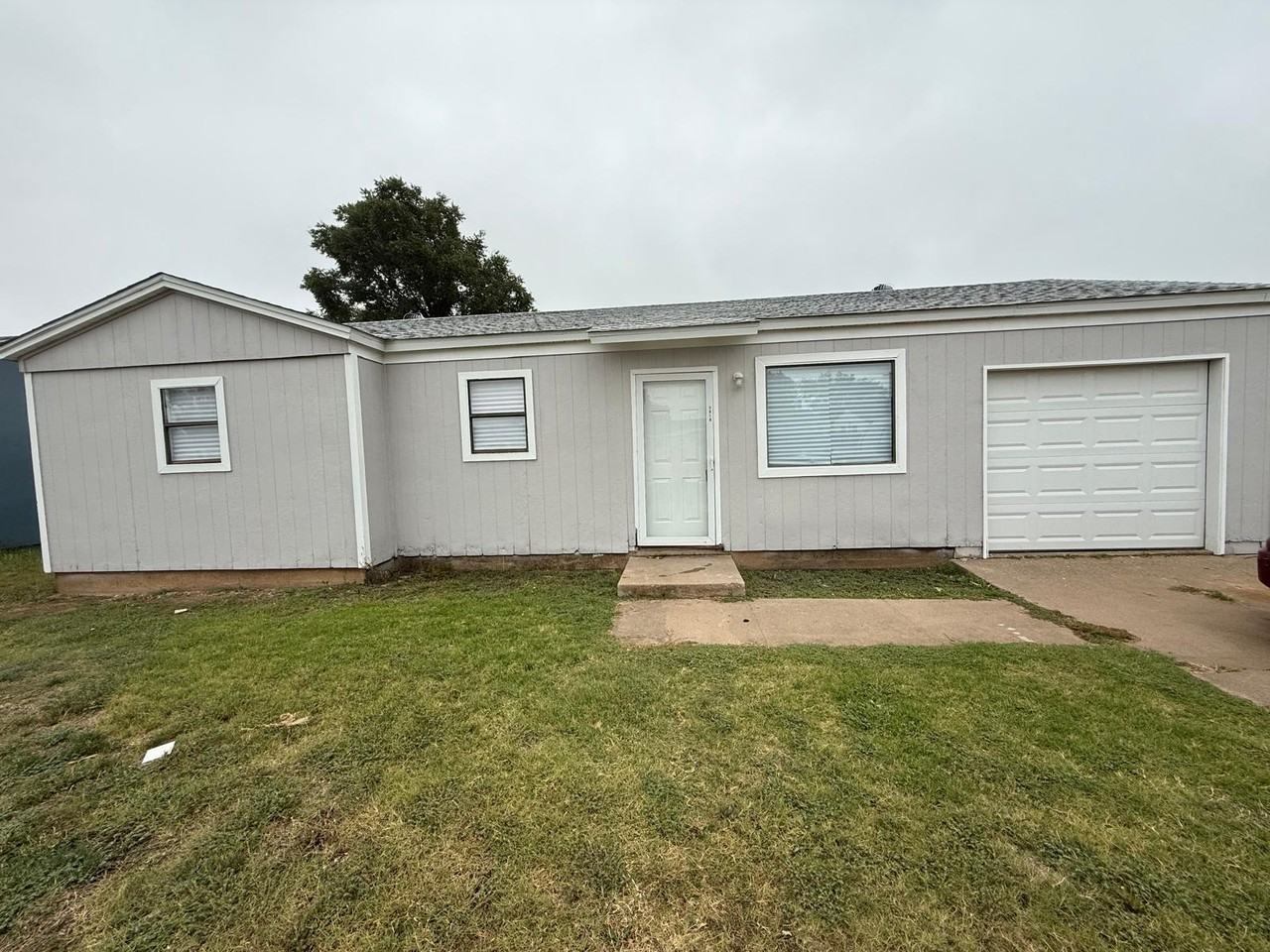 3818 Northeast 26th Avenue #1