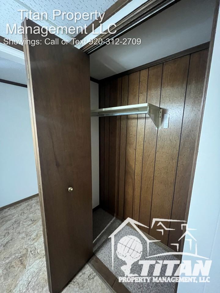 1382 Maricopa Dr #4 - Photo 7 of 8