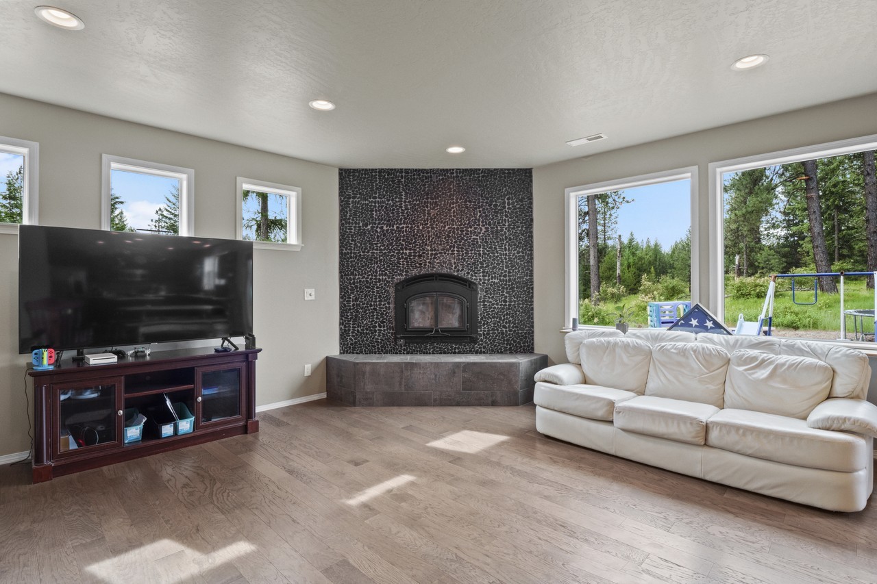 315 Granite Loop #1 - Photo 7 of 28