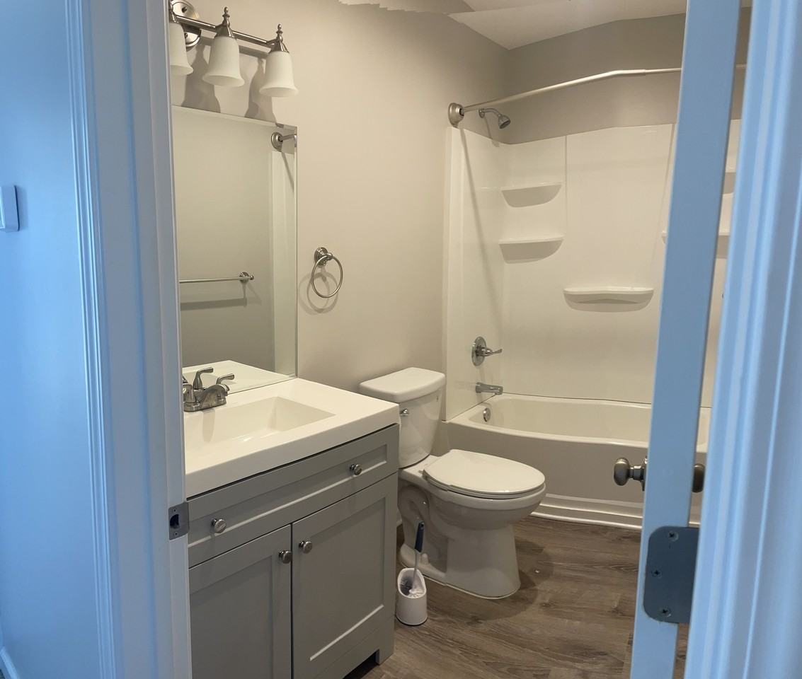 6455 Oakshore Drive #1 - Photo 5 of 9