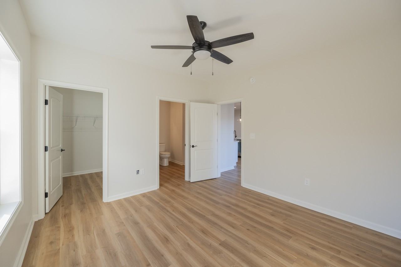 128 Brenleigh Ct #104 - Photo 7 of 14