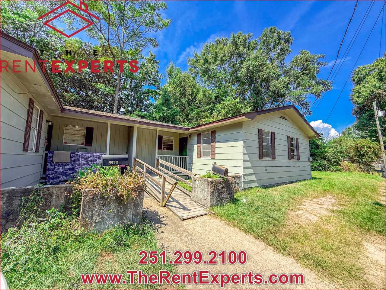 736 Reynolds Ave #B - Photo 3 of 19