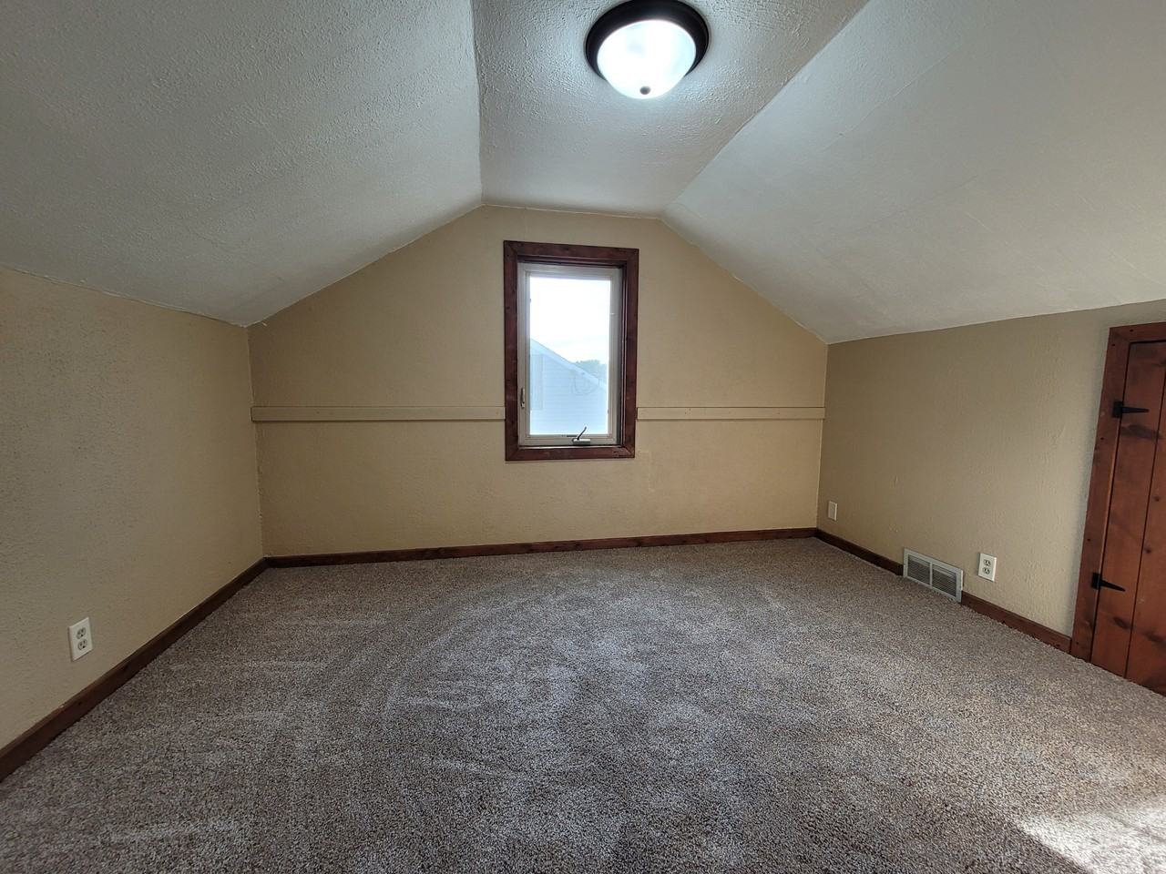 605 Pierce Avenue #1 - Photo 7 of 9