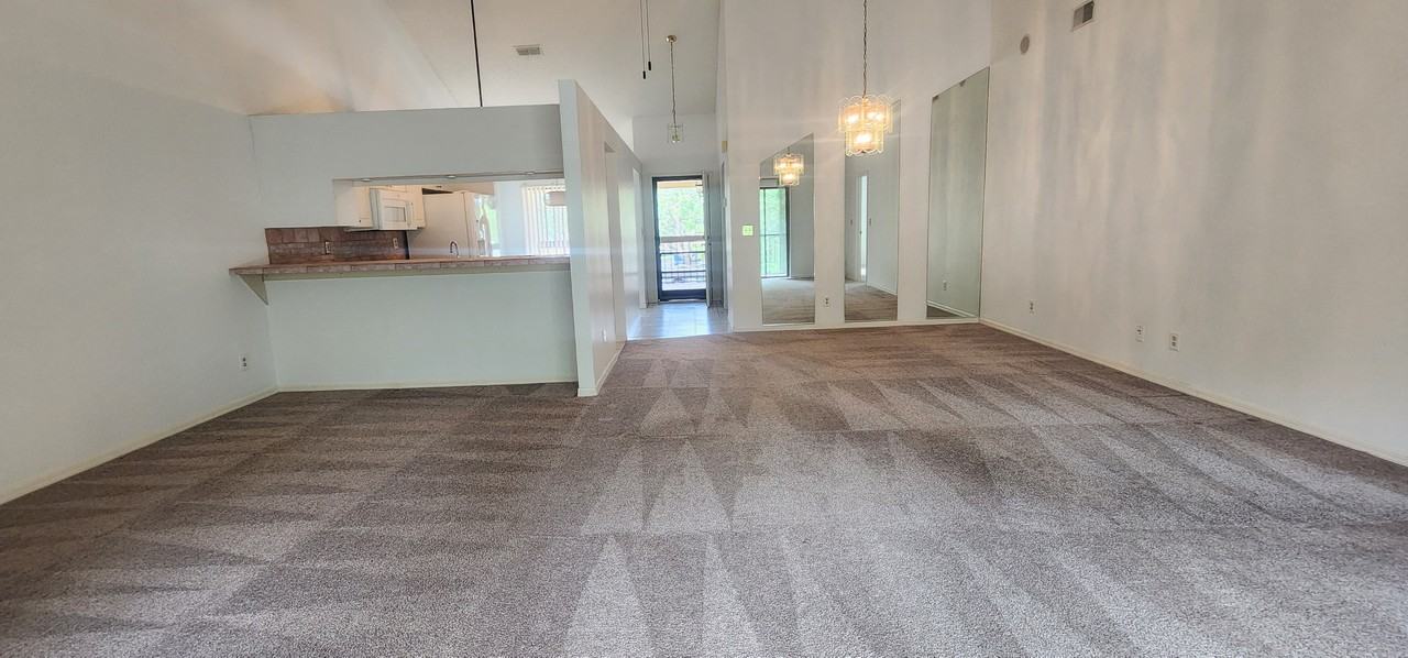 1801 1801 East Lake RoadAPT 12I #12I - Photo 4 of 16