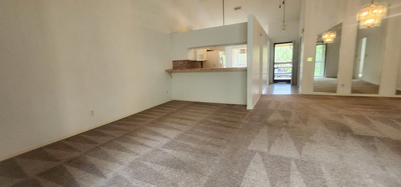 1801 1801 East Lake RoadAPT 12I #12I - Photo 6 of 16