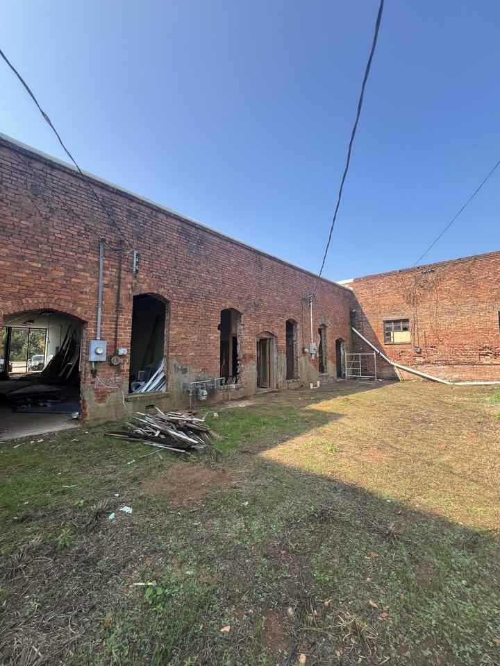 73 East North Avenue #1 - Photo 4 of 10