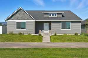 featured image of 11557 Railway Avenue #1