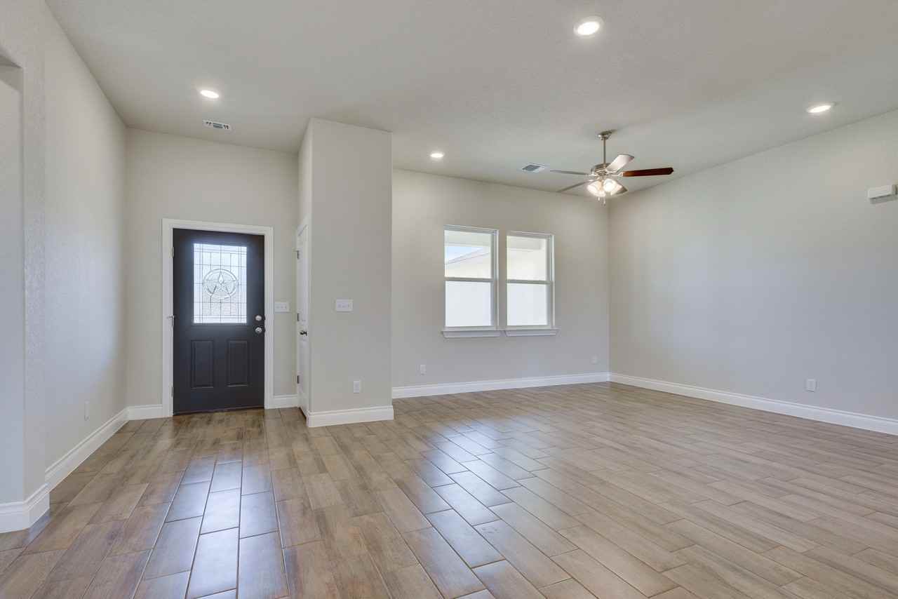 117 Growers Avenue #1 - Photo 2 of 15